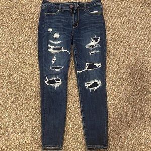 Great condition distressed American Eagle Jeggings